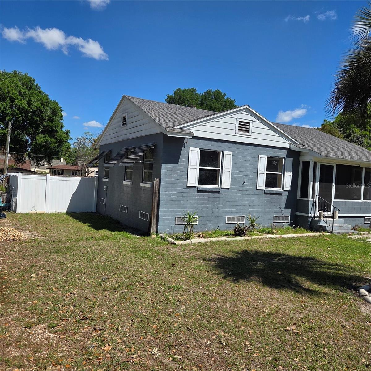 2306 Butler St Property Photo 2