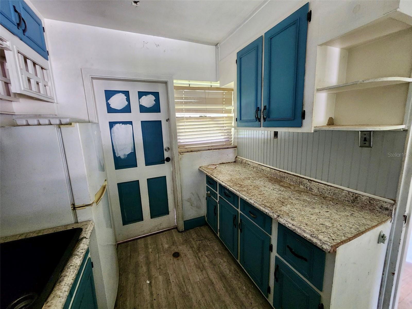 2306 Butler St Property Photo 9