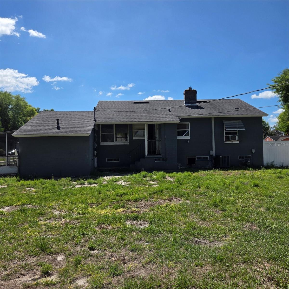 2306 Butler St Property Photo 16