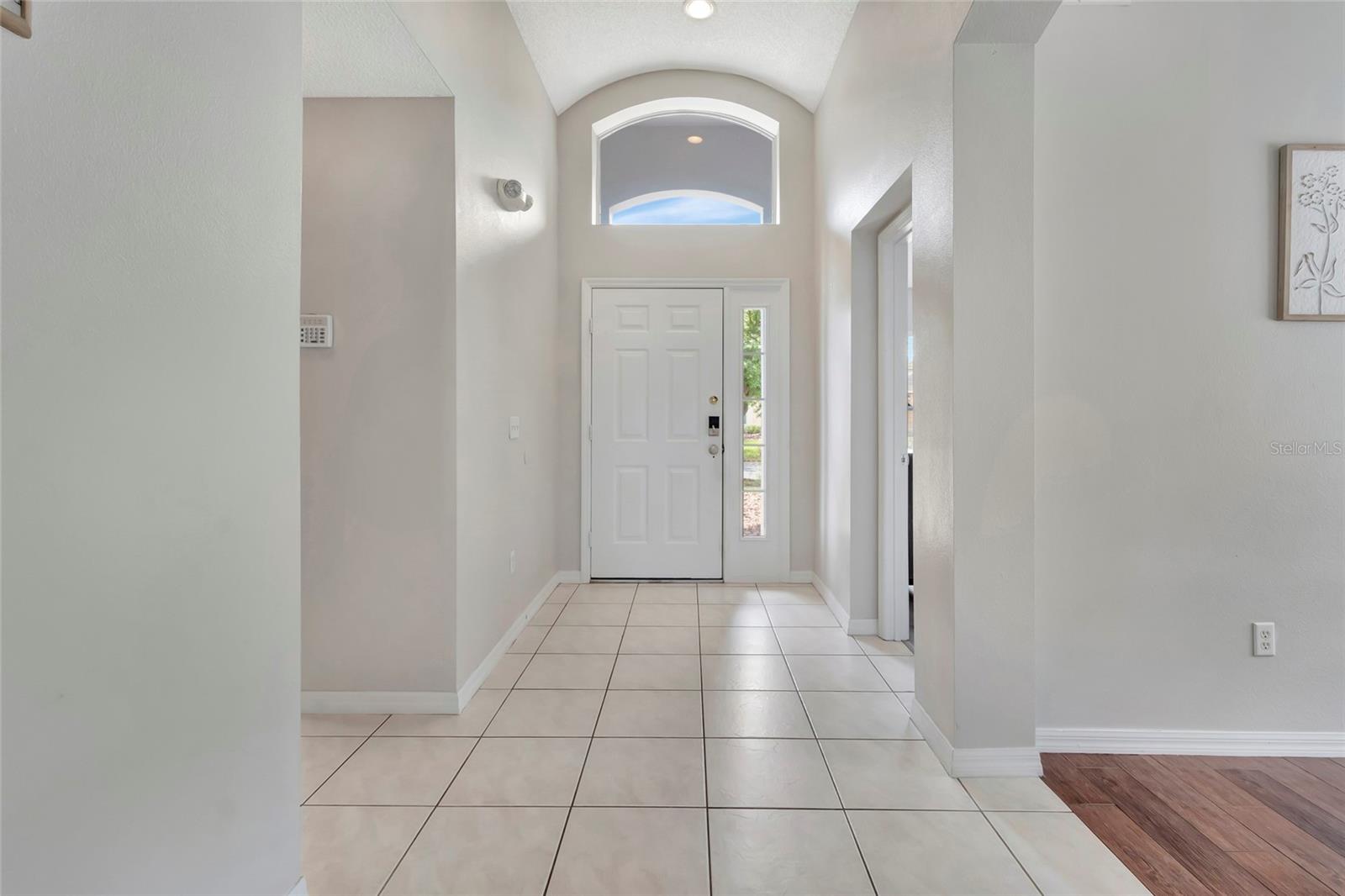 4703 Golden Beach Ct Property Photo 5