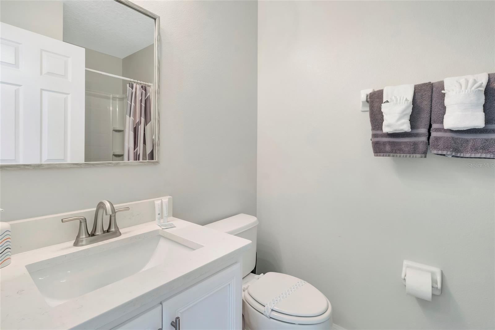 4703 Golden Beach Ct Property Photo 10