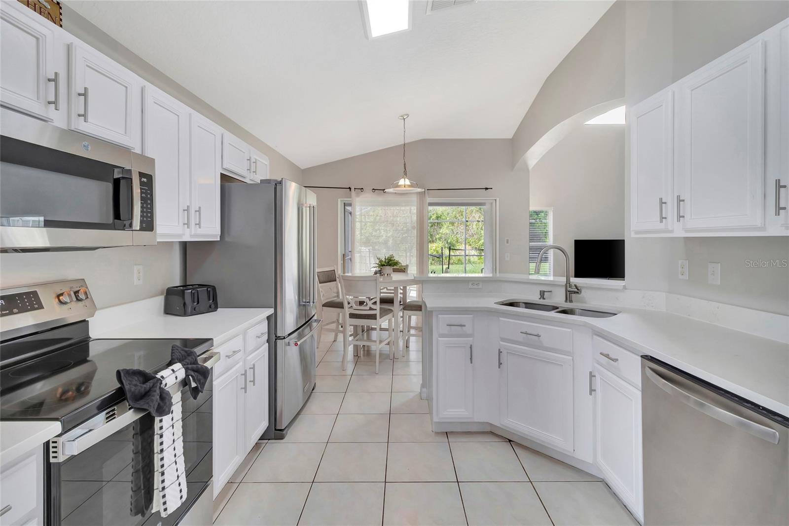4703 Golden Beach Ct Property Photo 14