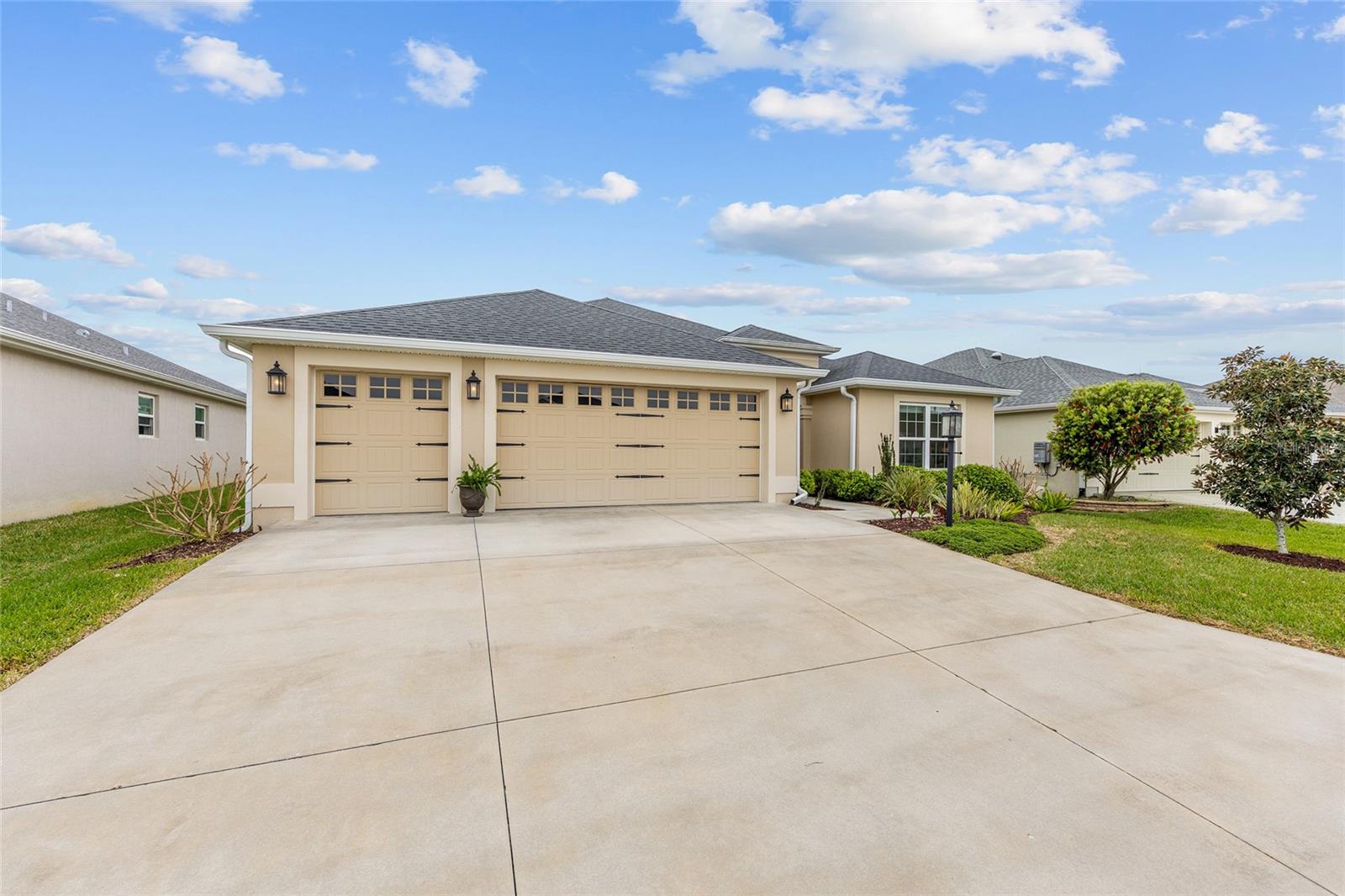 5791 Henry Loop Property Photo 2