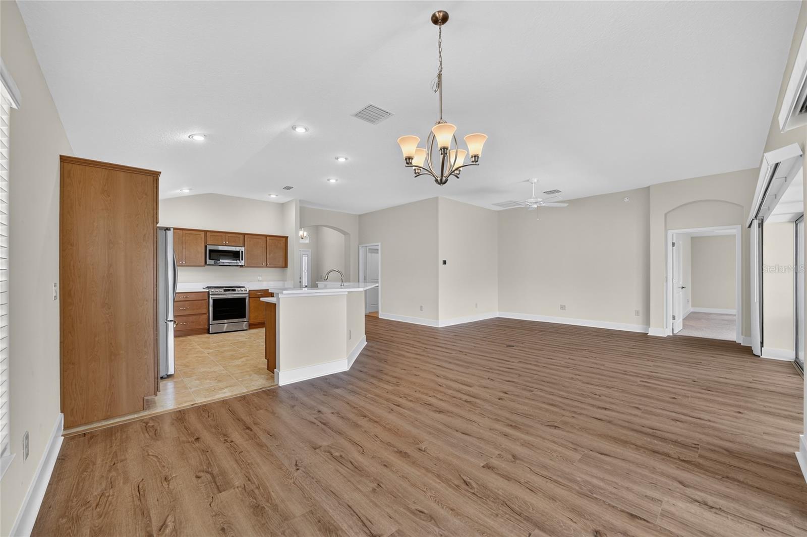 5791 Henry Loop Property Photo 14