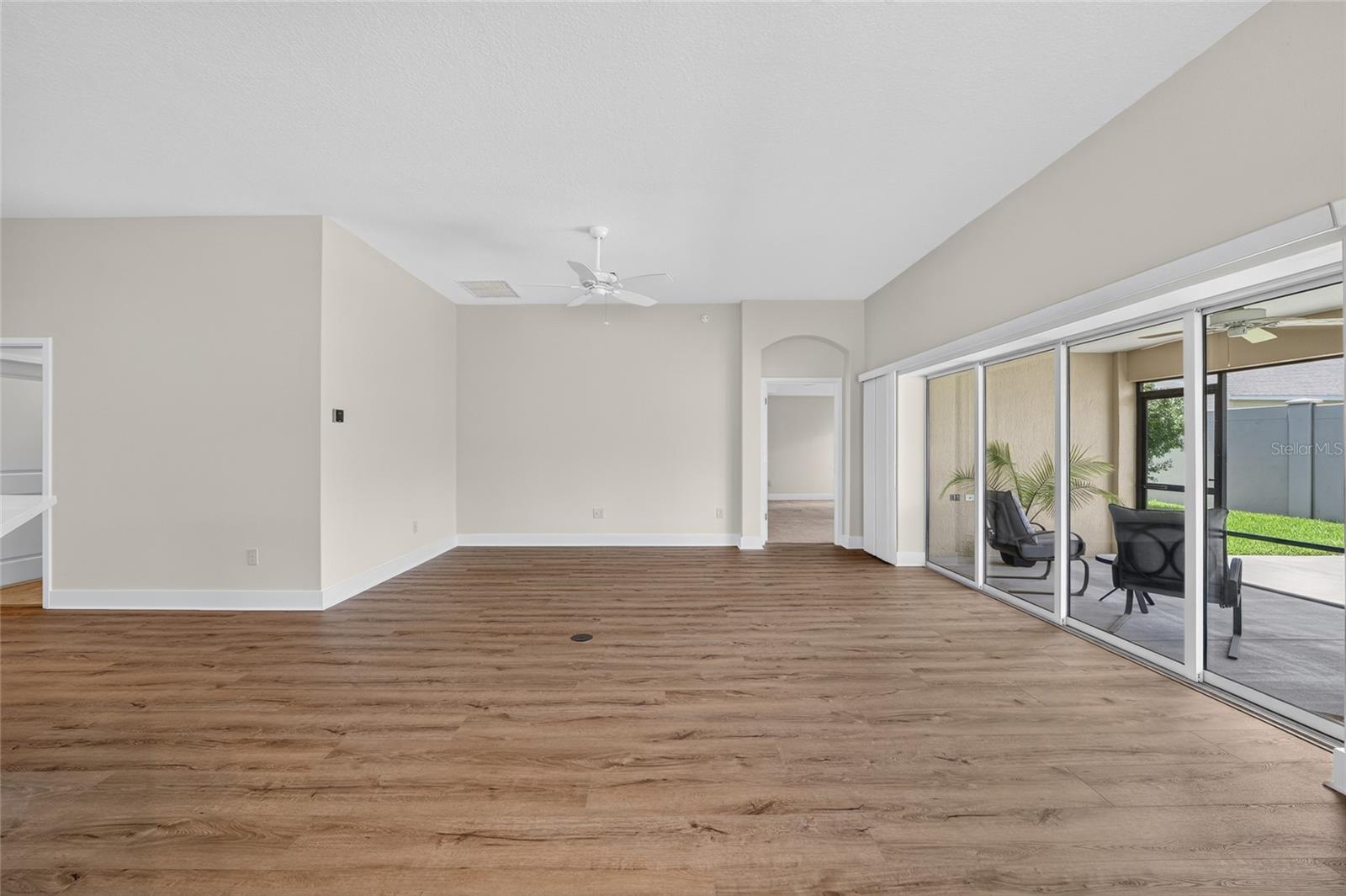 5791 Henry Loop Property Photo 18