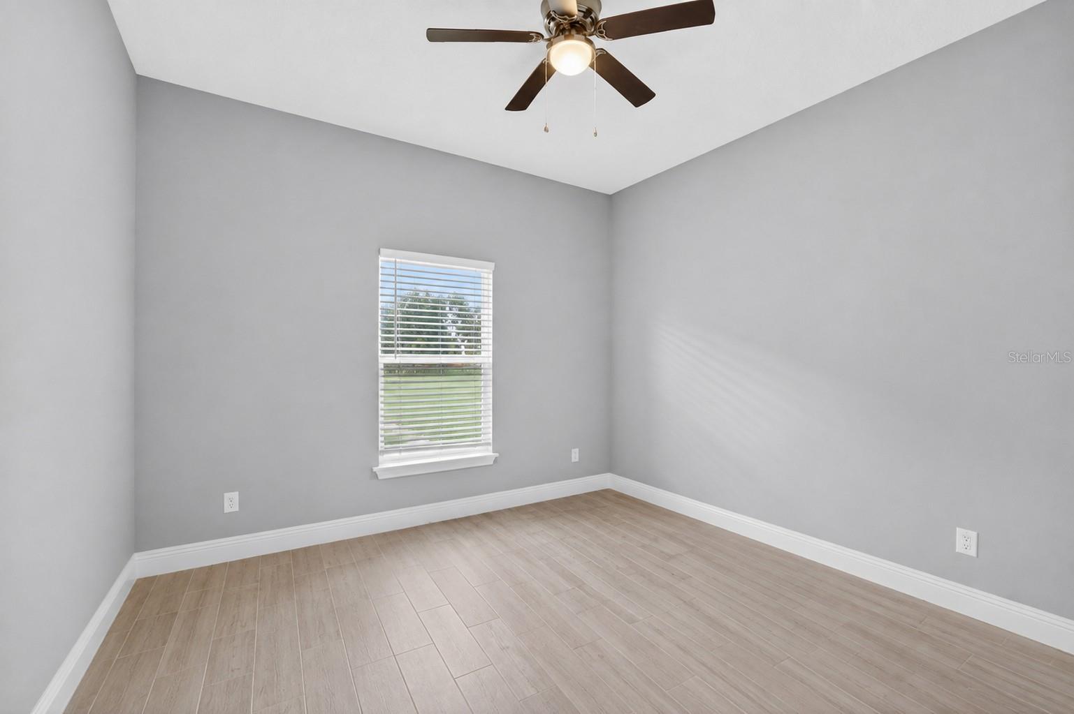 22431 Loop Rd Property Photo 14