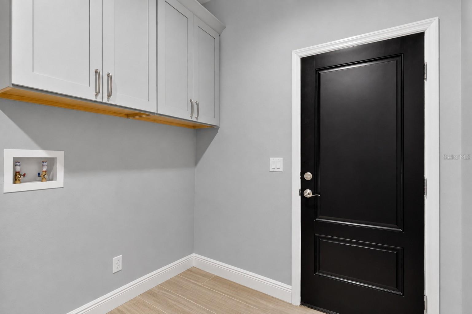 22431 Loop Rd Property Photo 17
