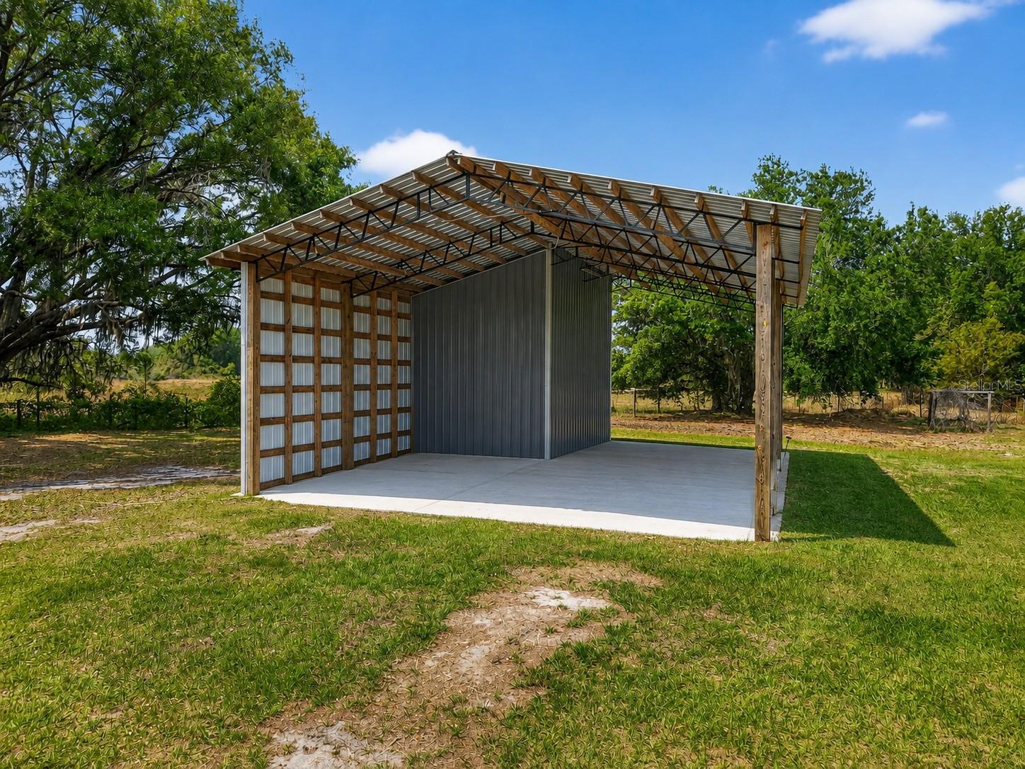 22431 Loop Rd Property Photo 21