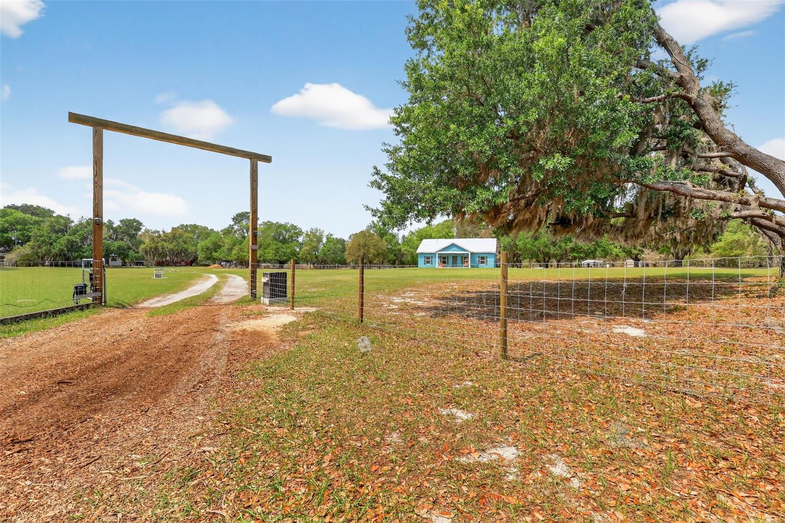 22431 Loop Rd Property Photo 28