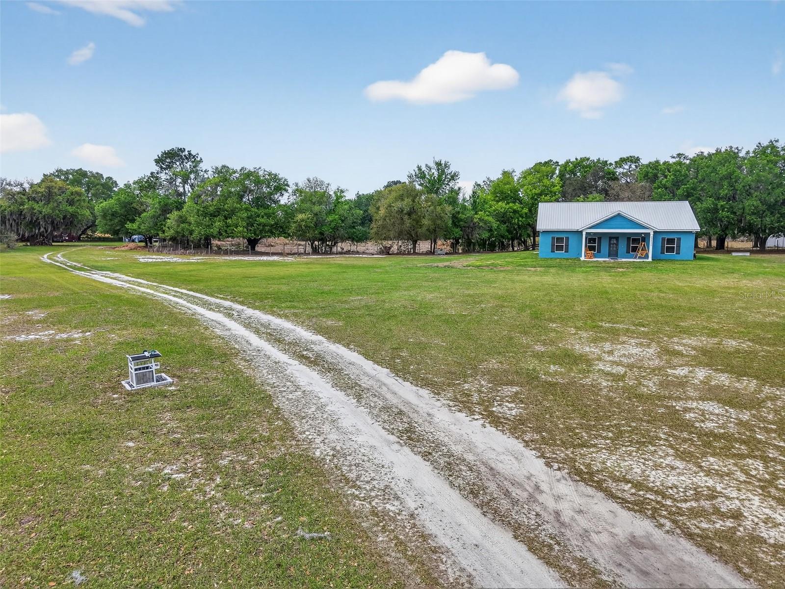 22431 Loop Rd Property Photo 31