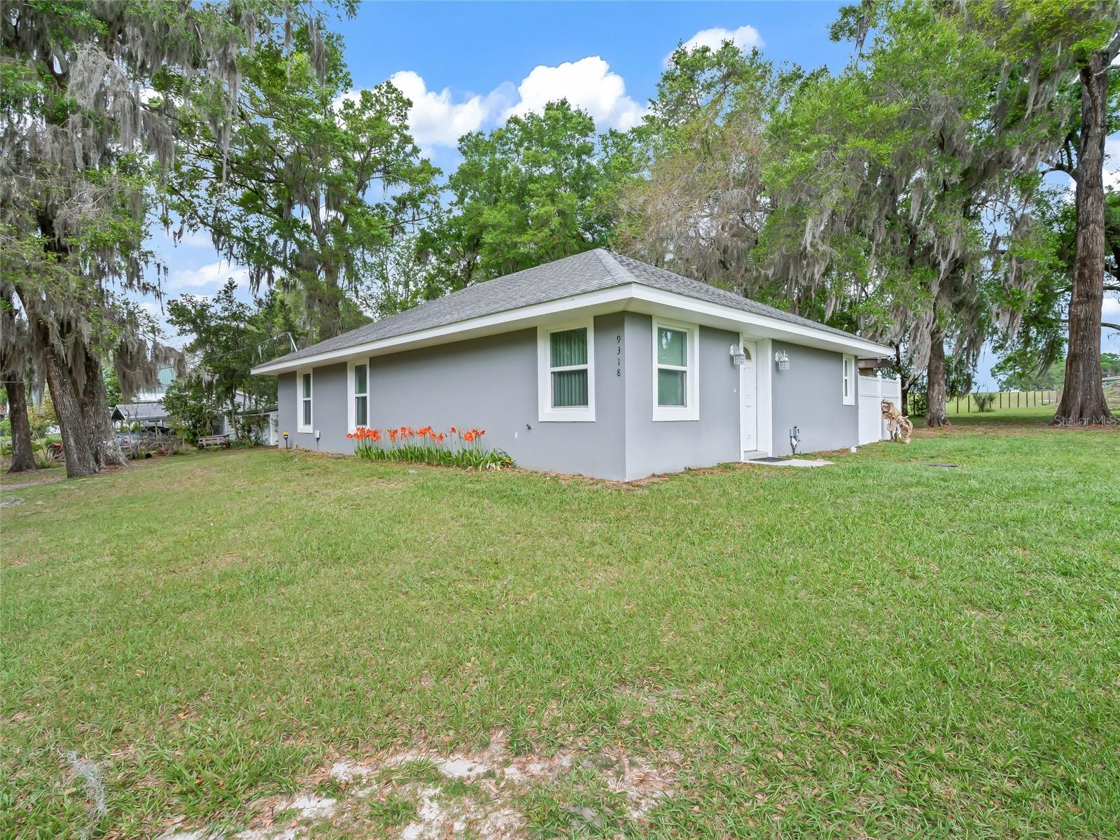 9318 Cr 649 Property Photo 1