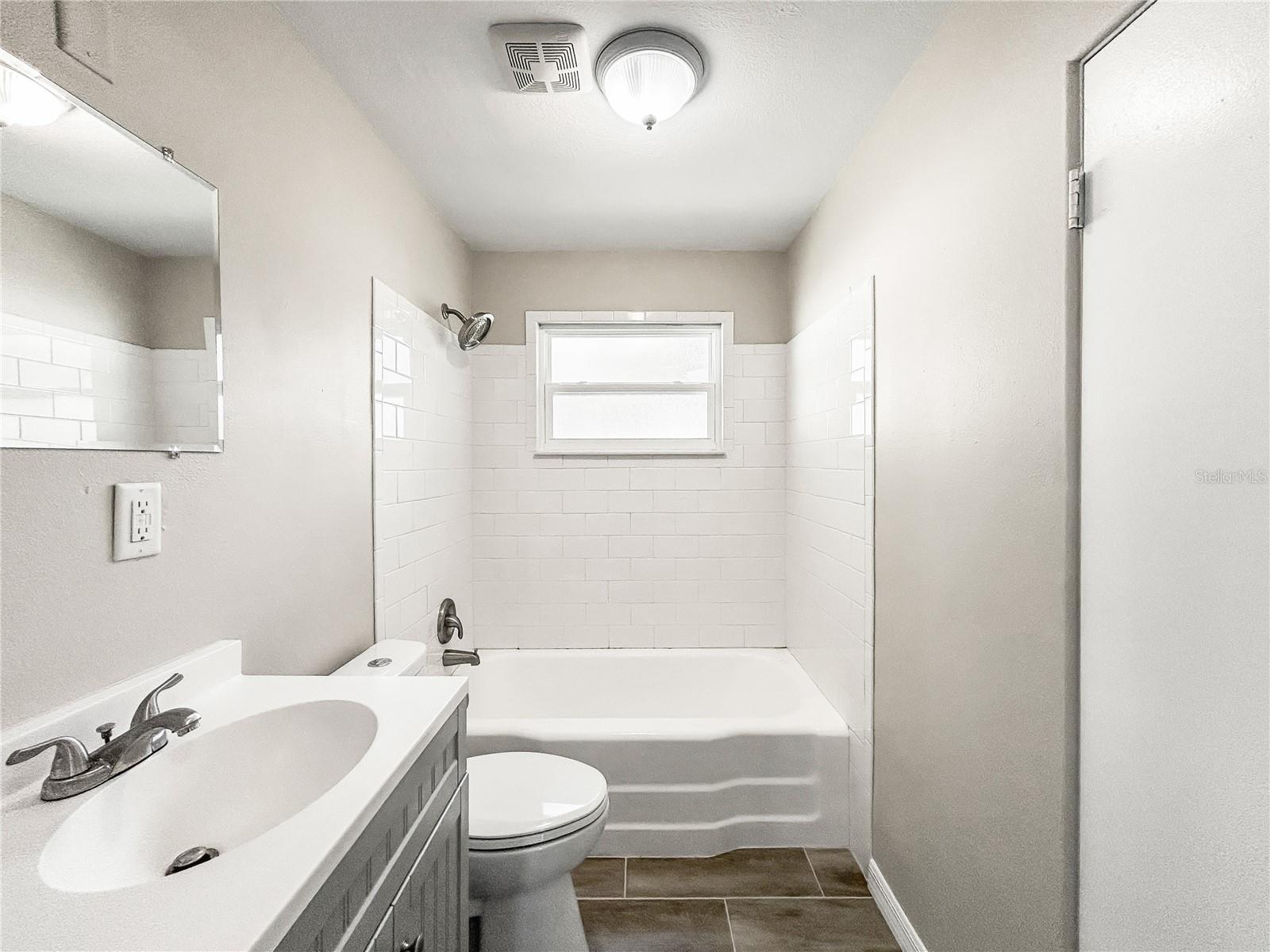 25 E Charlotte Ave Property Photo 13