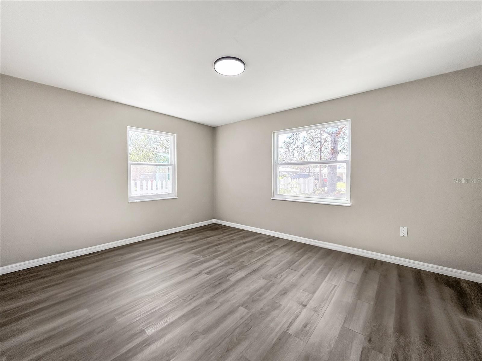 25 E Charlotte Ave Property Photo 15