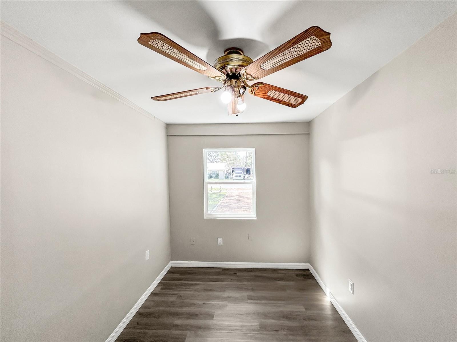 25 E Charlotte Ave Property Photo 18