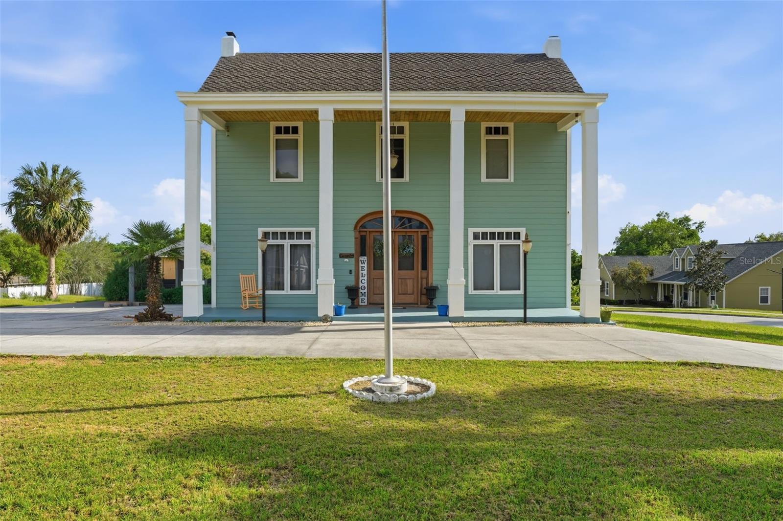 835 Butch Cassidy Ln Property Photo 3