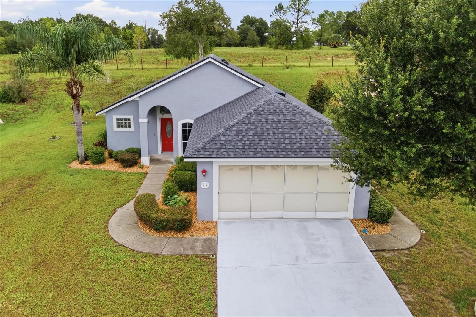 93 Fairway Cir Property Photo 1