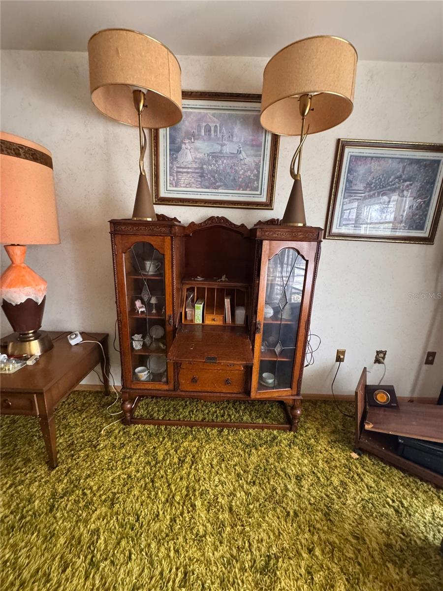 13147 Suburban Ter Property Photo 7
