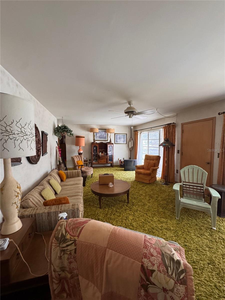13147 Suburban Ter Property Photo 8