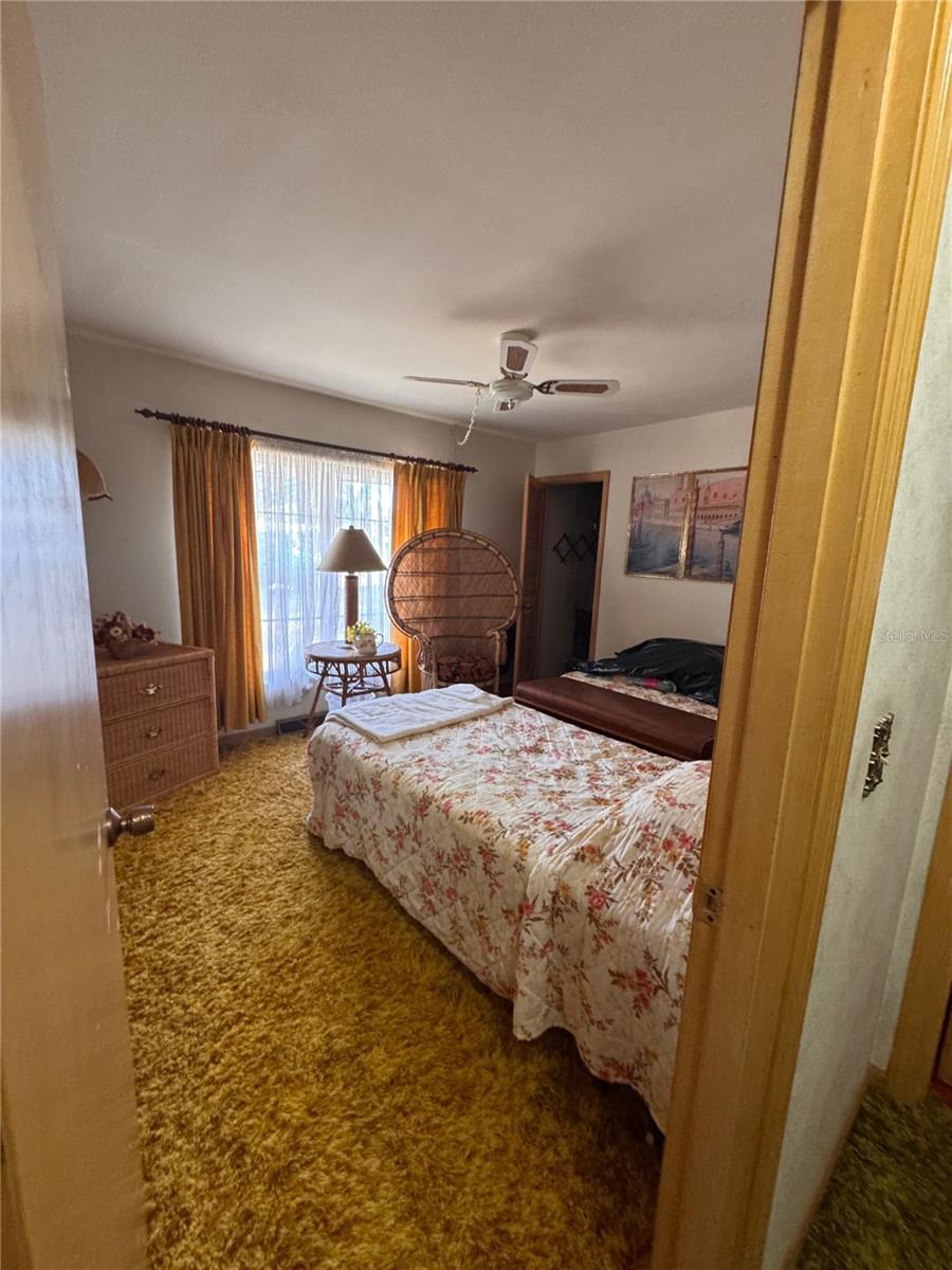 13147 Suburban Ter Property Photo 11