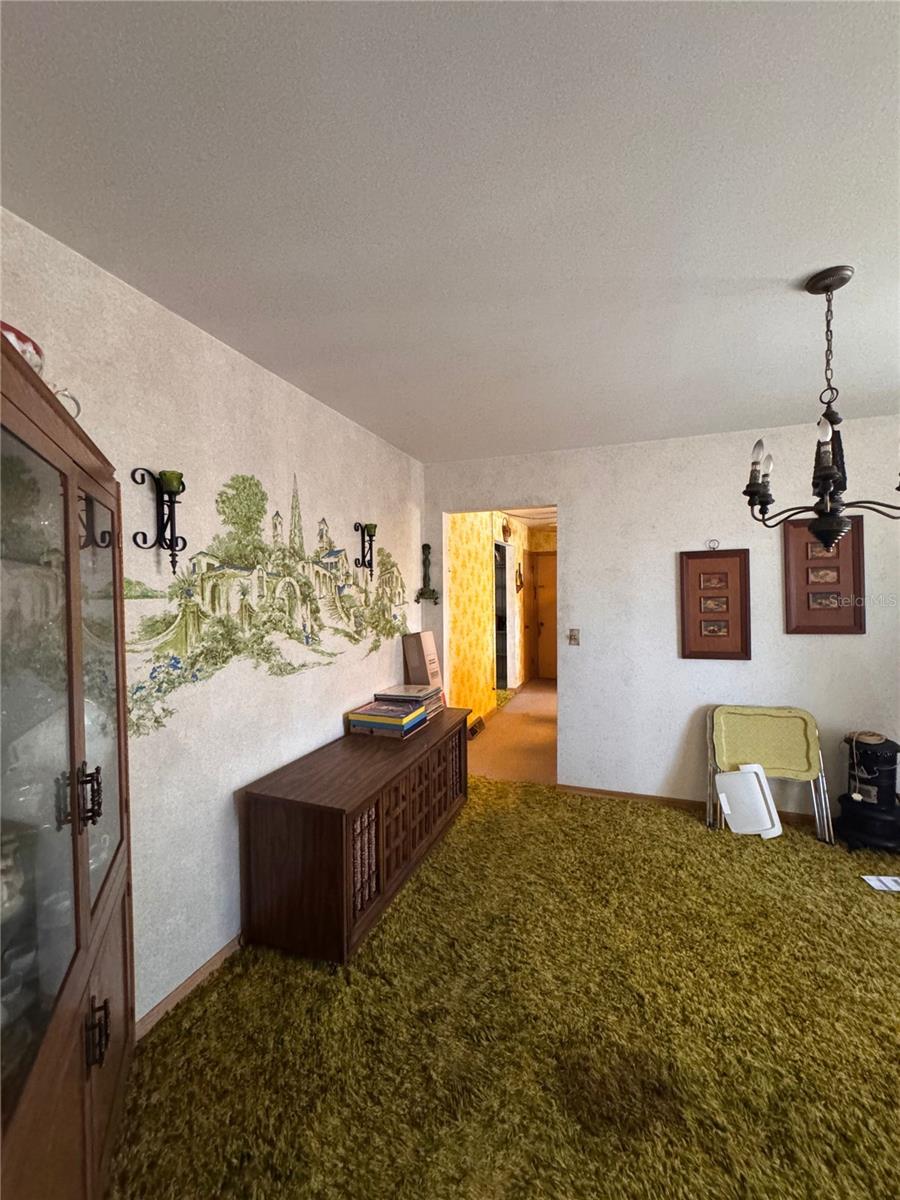 13147 Suburban Ter Property Photo 16