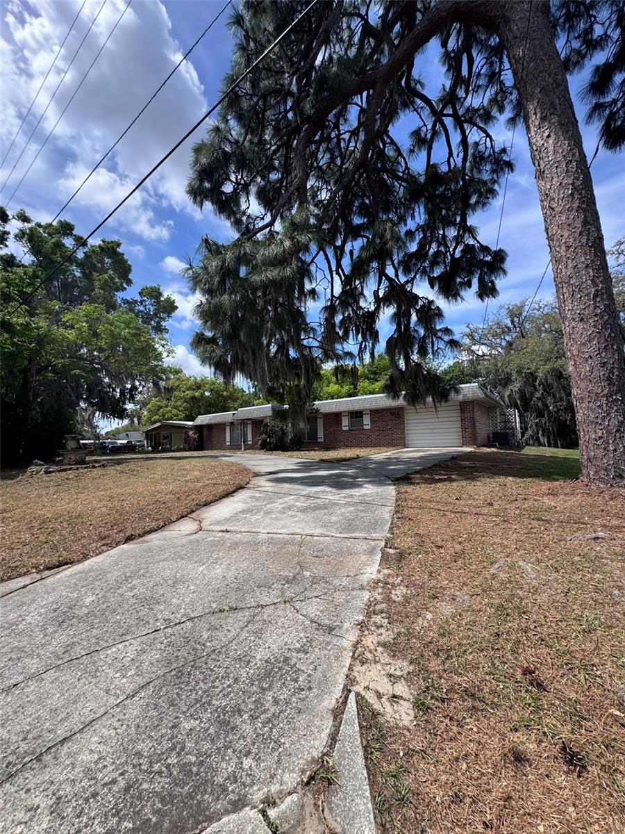 13147 Suburban Ter Property Photo 28