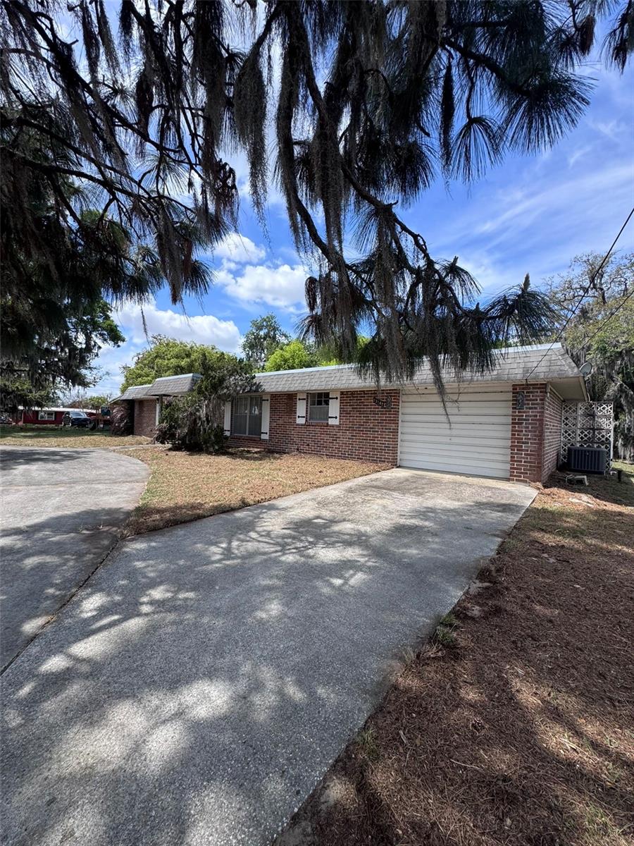 13147 Suburban Ter Property Photo 29