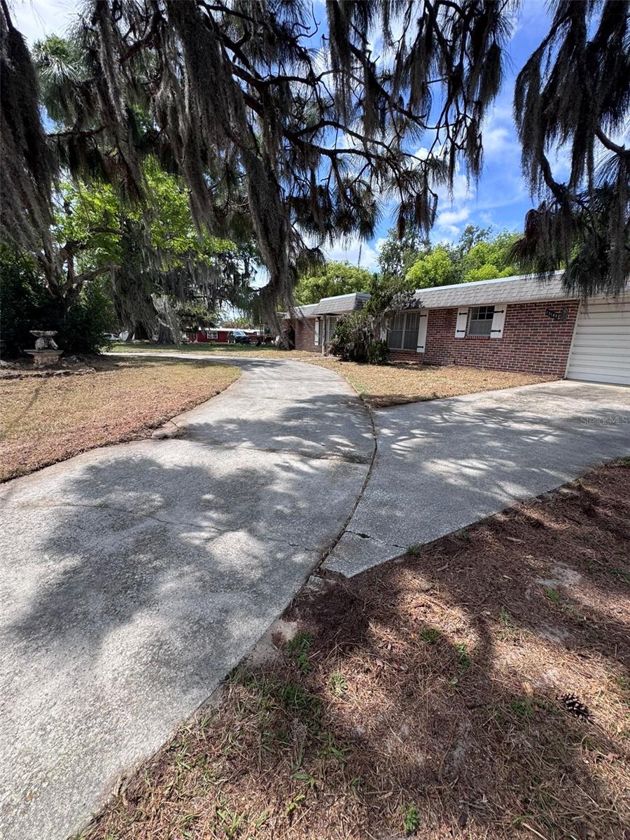 13147 Suburban Ter Property Photo 31