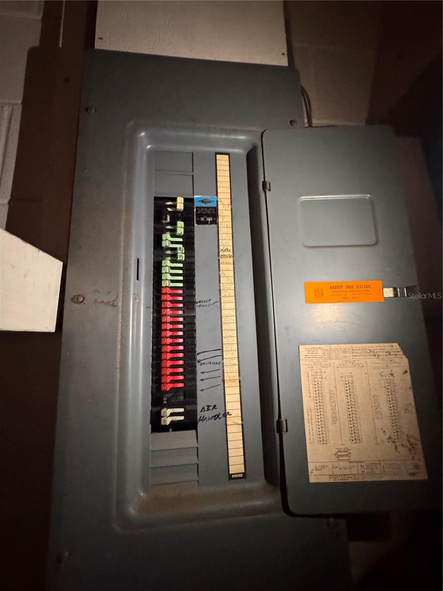 13147 Suburban Ter Property Photo 41
