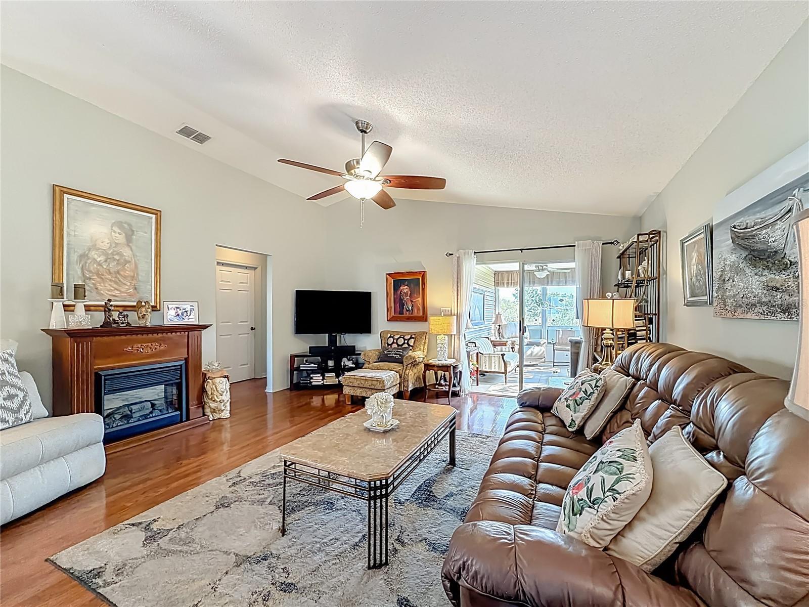 4844 Heron Run Cir Property Photo 4