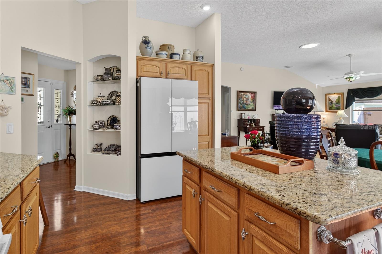1147 Elizabeth Ct Property Photo 16