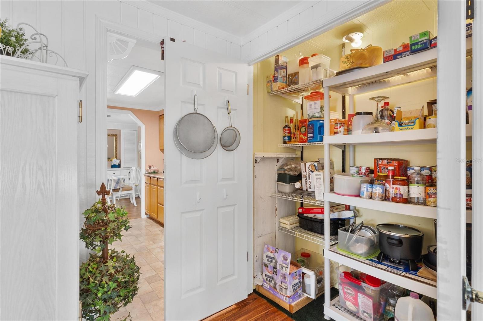 2470 Karen Dr Property Photo 16