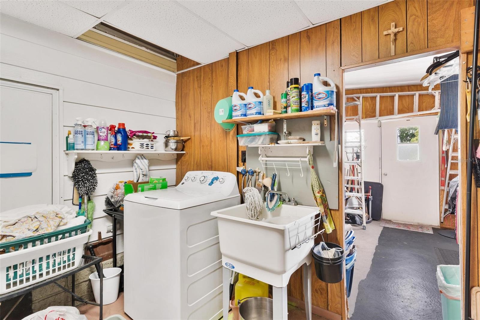 2470 Karen Dr Property Photo 30