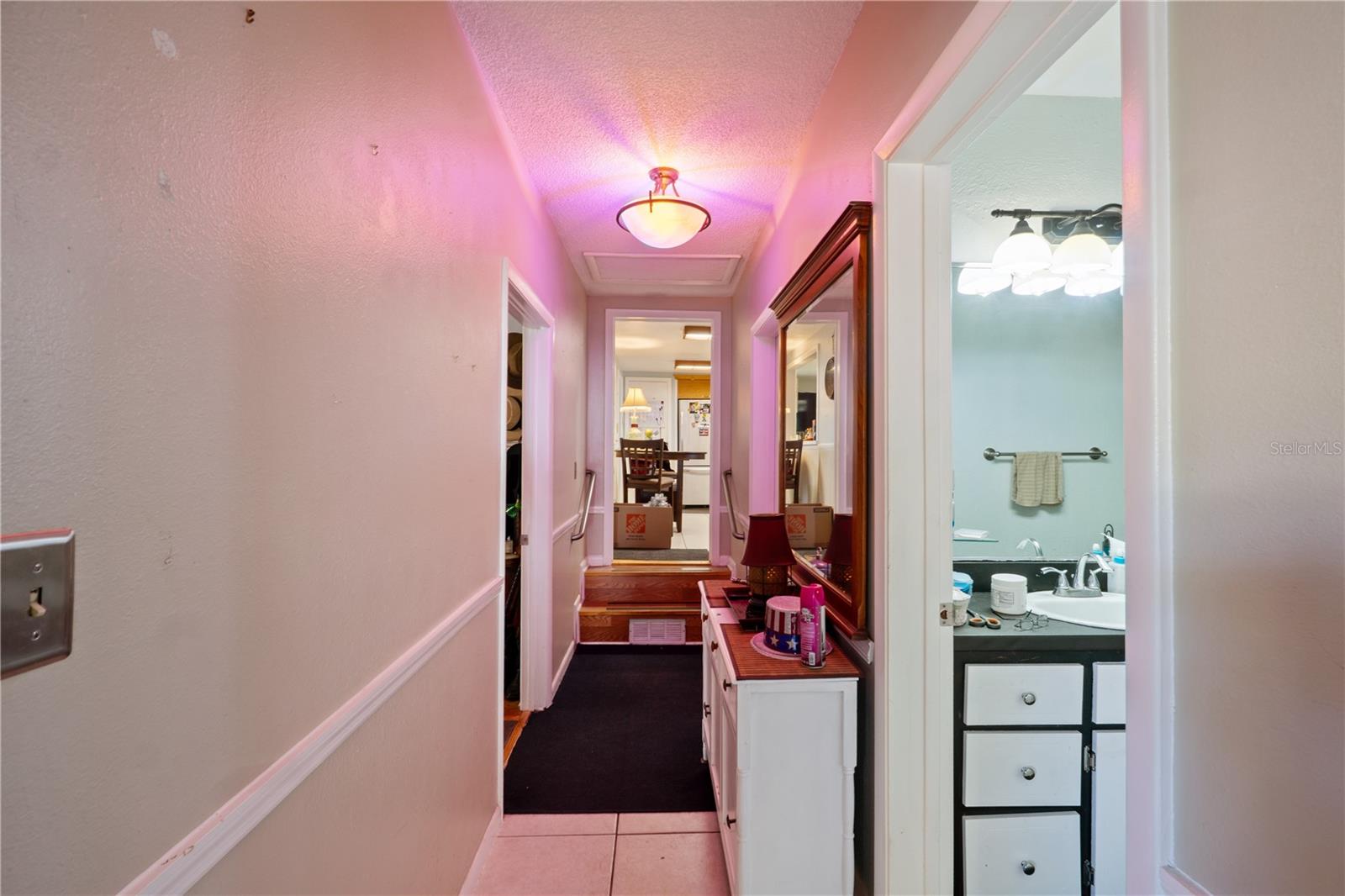270 W Mcclendon St Property Photo 17