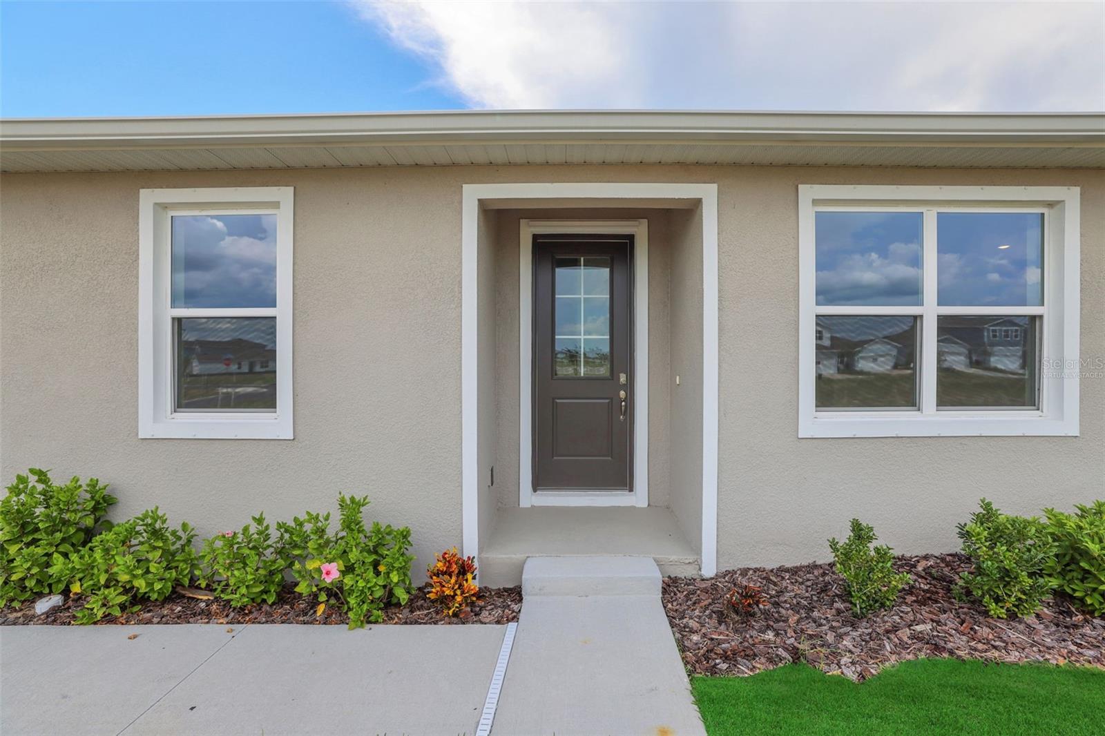 7555 Sea Oak Ct Property Photo 3