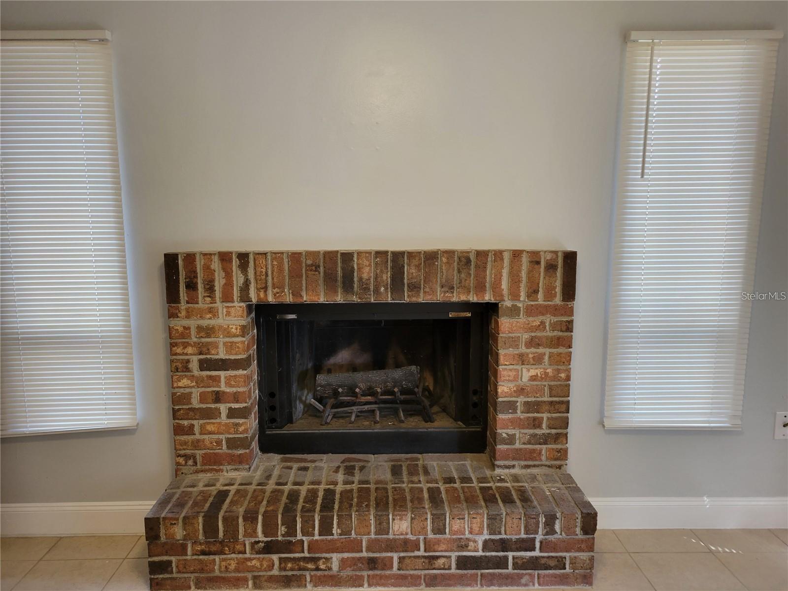 807 Mclain Ct Property Photo 7