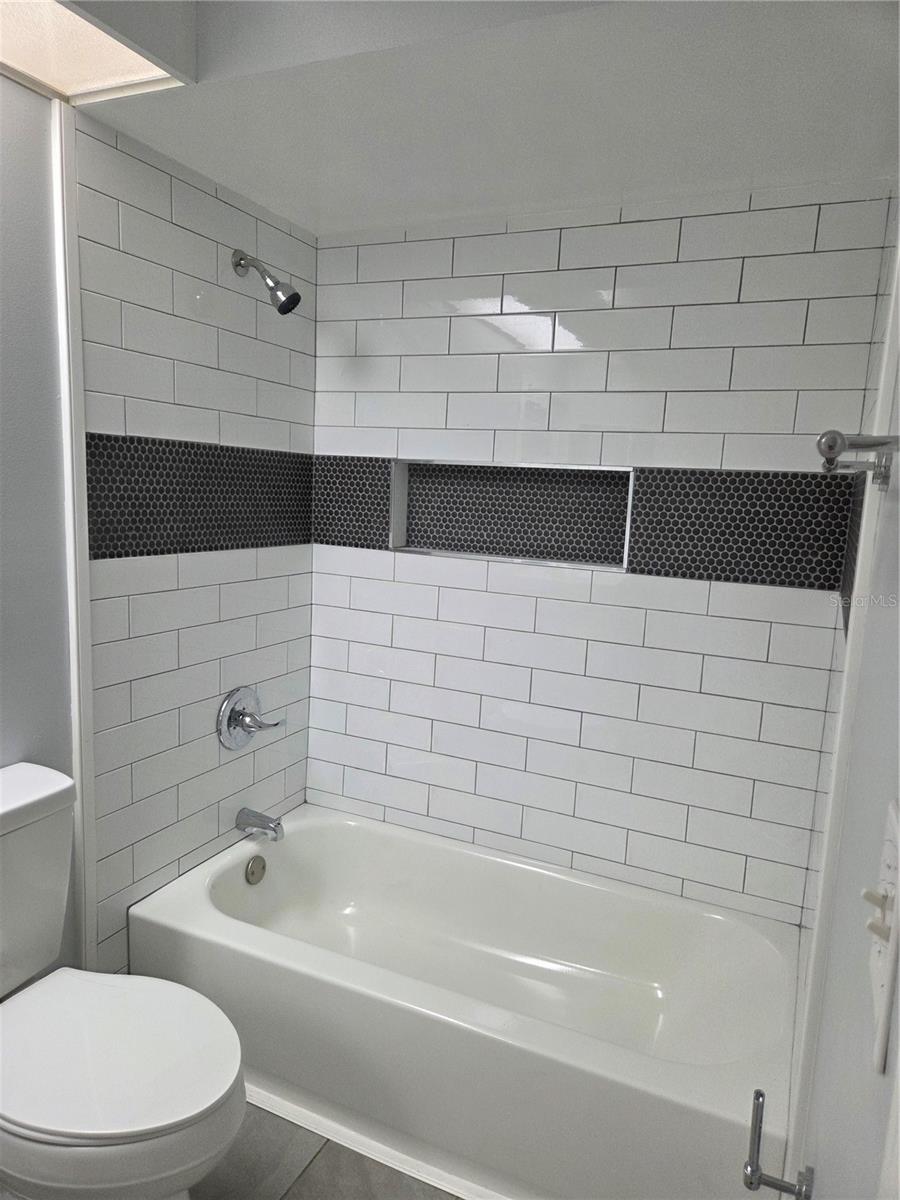 807 Mclain Ct Property Photo 10