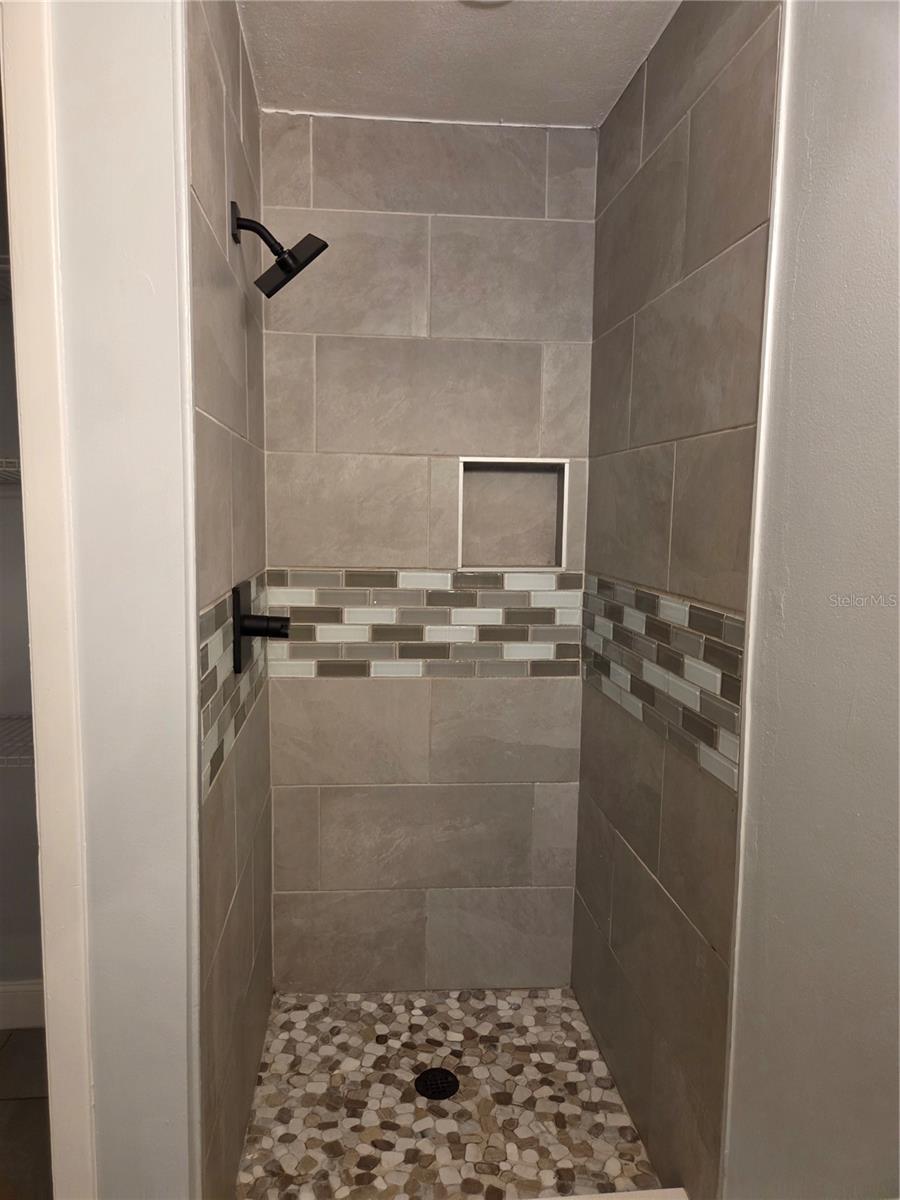 807 Mclain Ct Property Photo 34