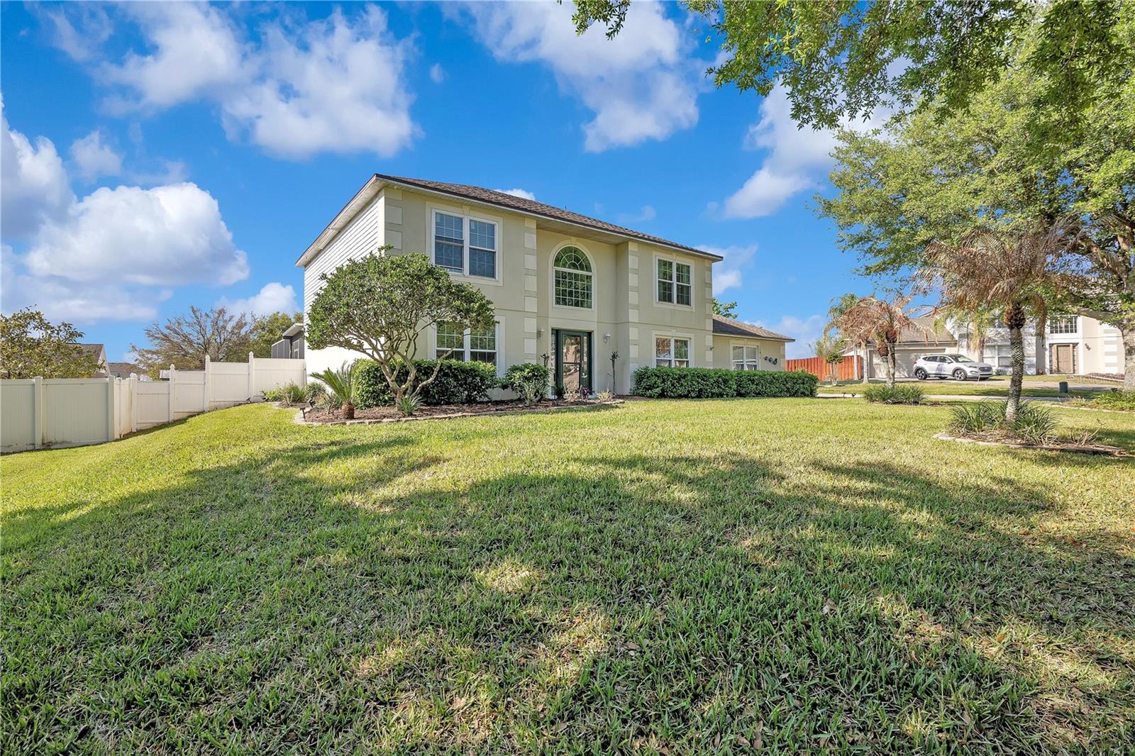 16012 Horizon Ct Property Photo 2
