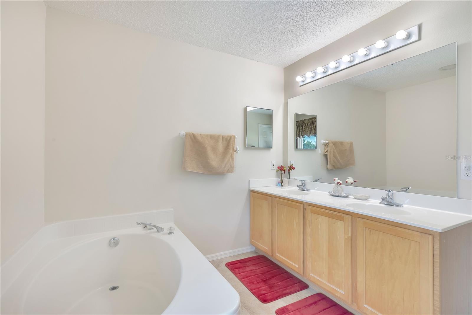 16012 Horizon Ct Property Photo 21
