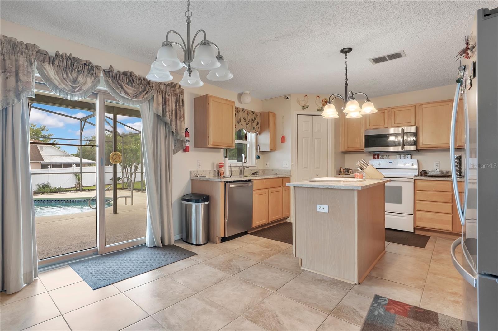 16012 Horizon Ct Property Photo 49