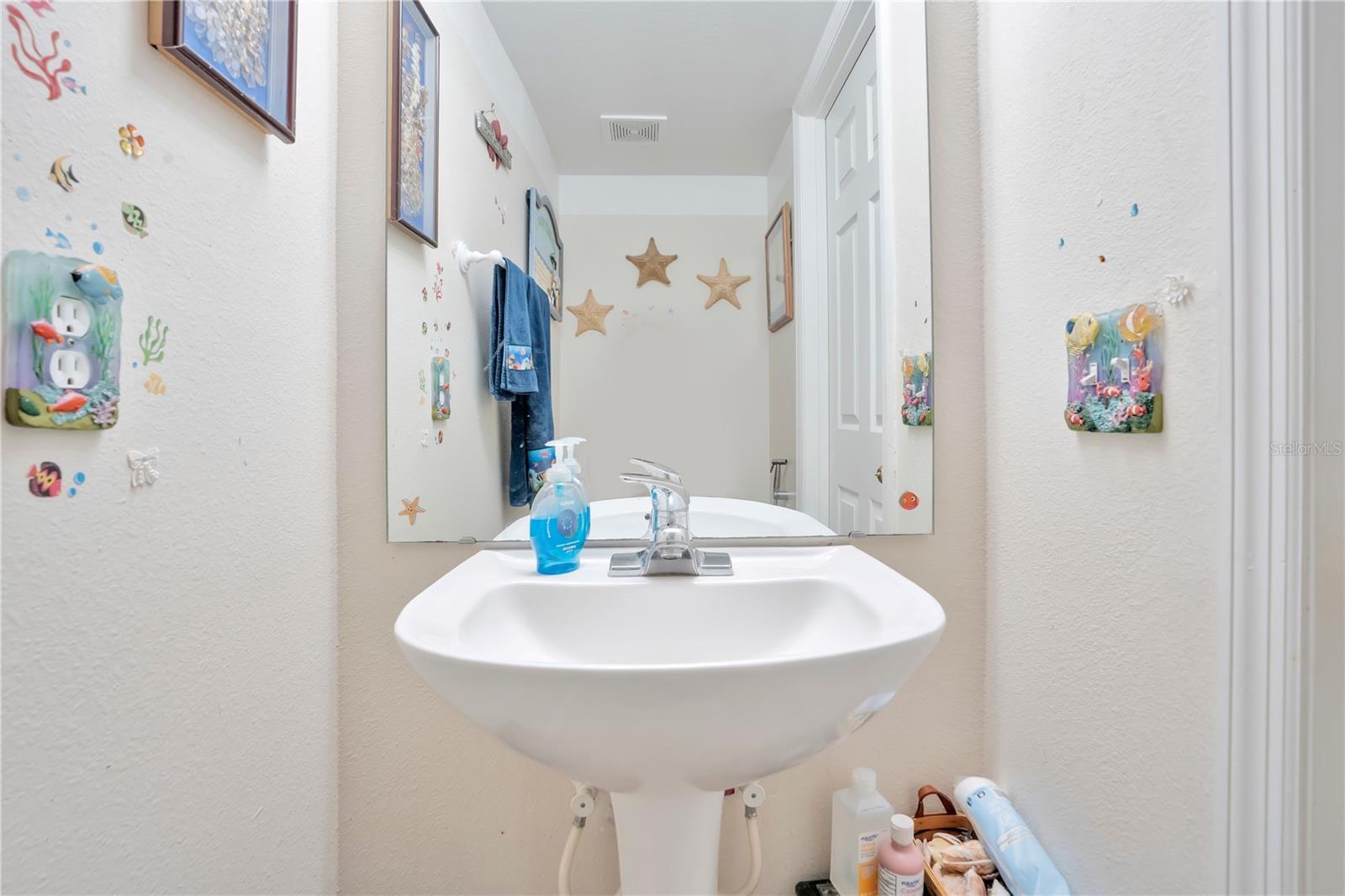 16012 Horizon Ct Property Photo 55