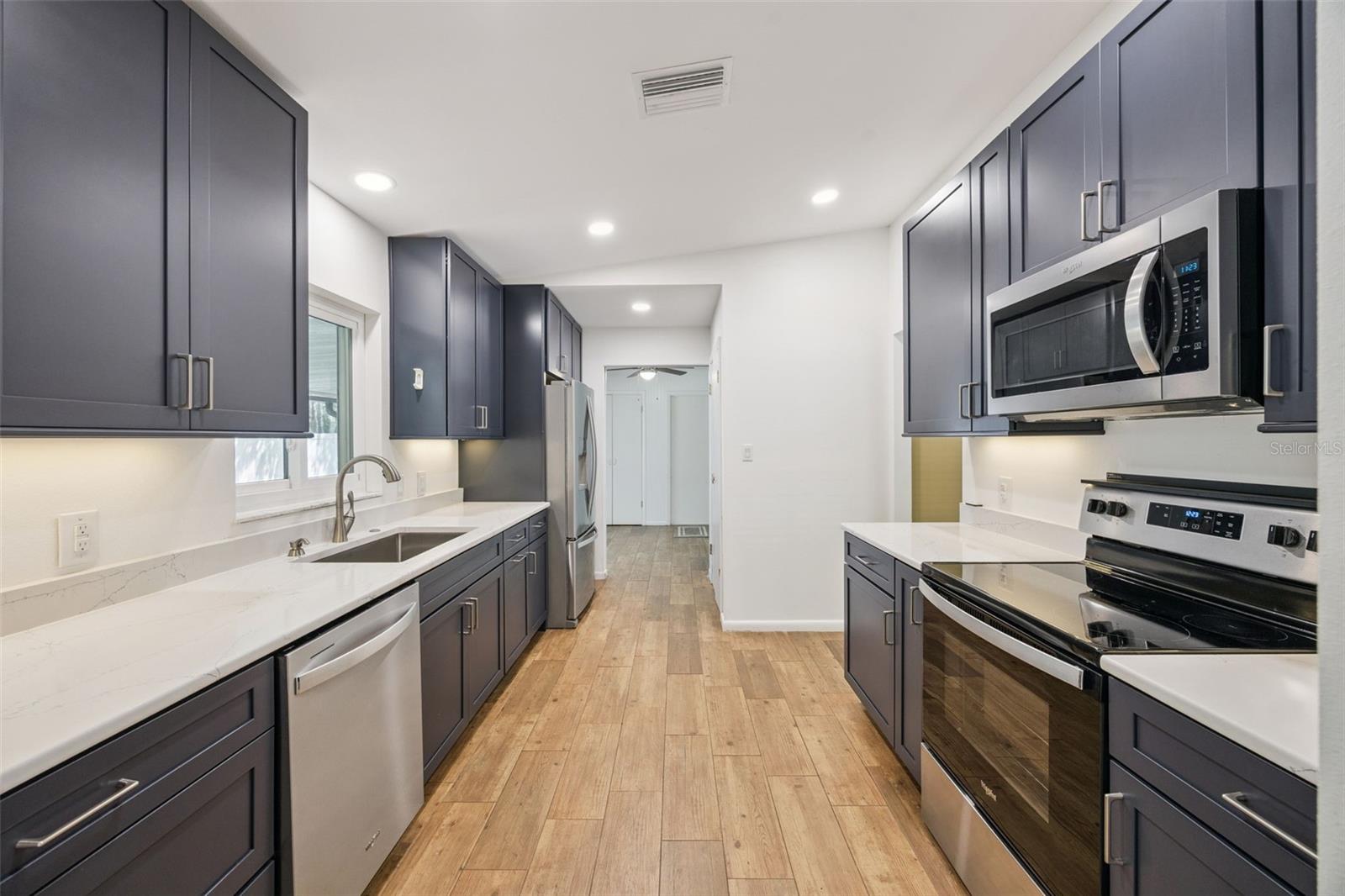 80 Whitcomb Ave Property Photo 6