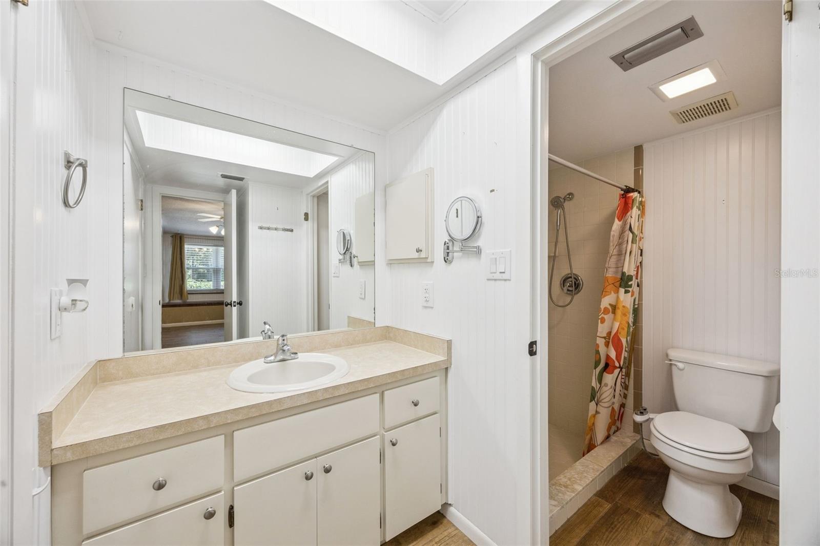 80 Whitcomb Ave Property Photo 10