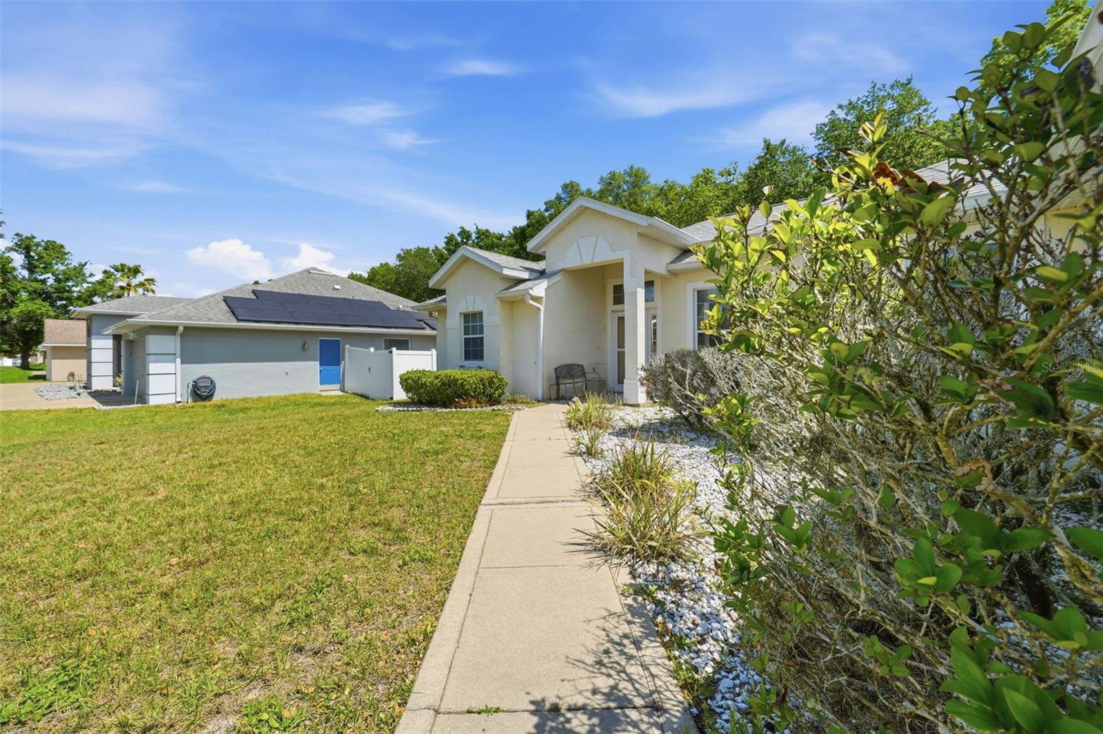 2503 Gables Dr Property Photo 4