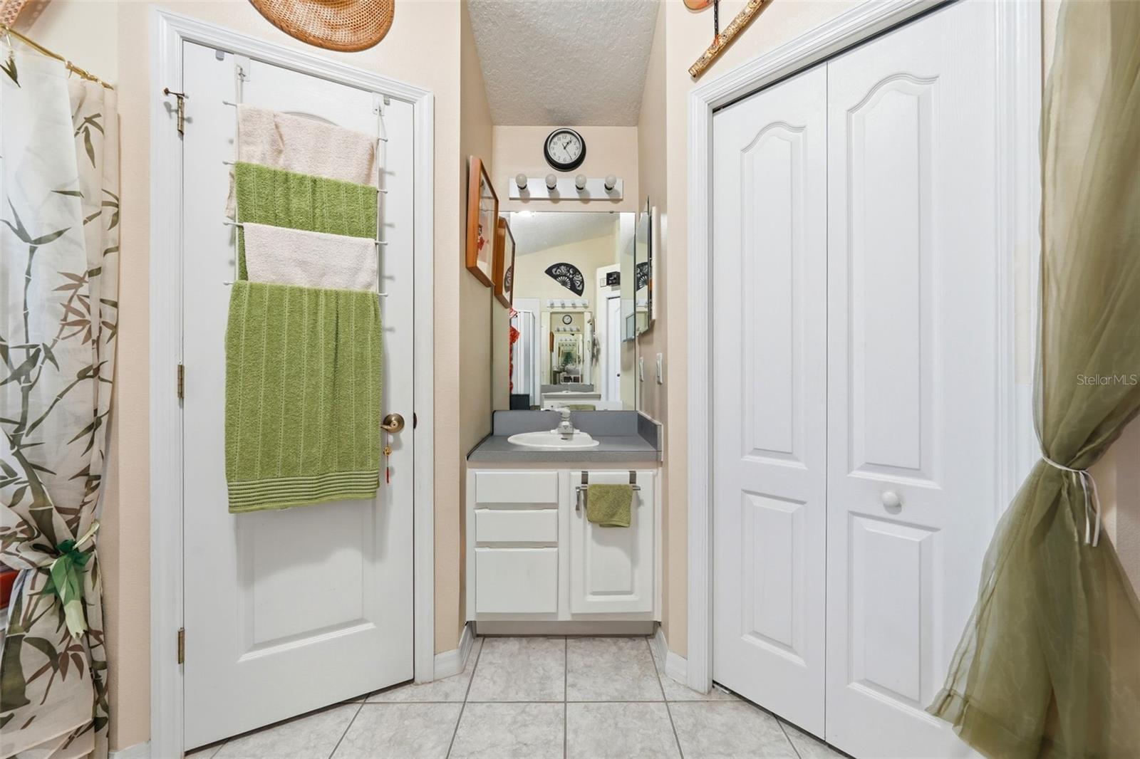 2503 Gables Dr Property Photo 21