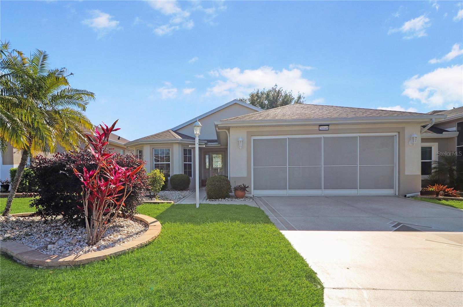 20846 Queen Alexandra Dr Property Photo 1