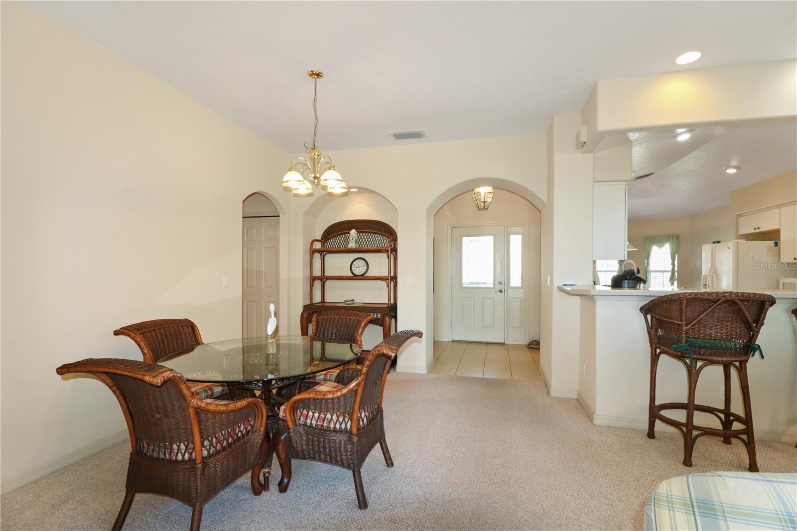 20846 Queen Alexandra Dr Property Photo 7