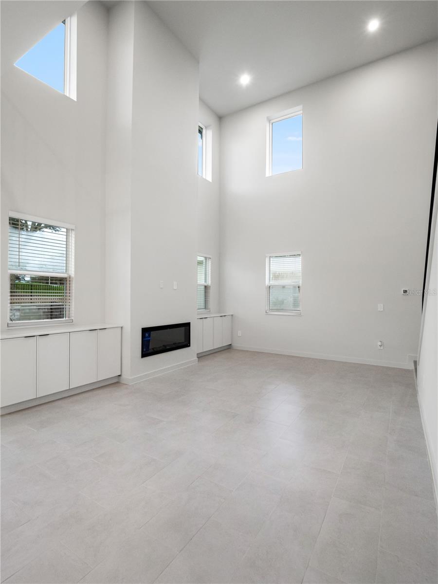 446 Skyfield Ct Property Photo 17