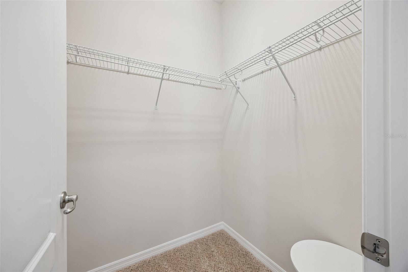 588 Autumn Ash Dr Property Photo 20