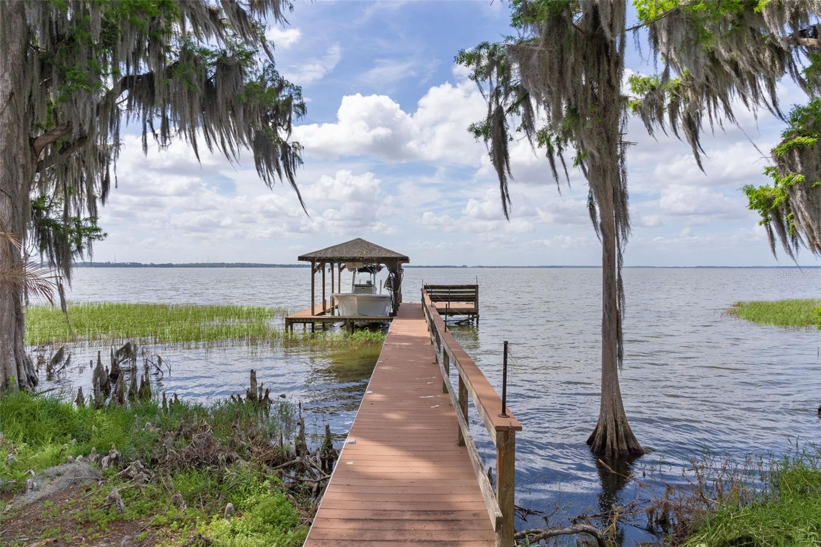 60 Sand Lake Pl Property Photo 13